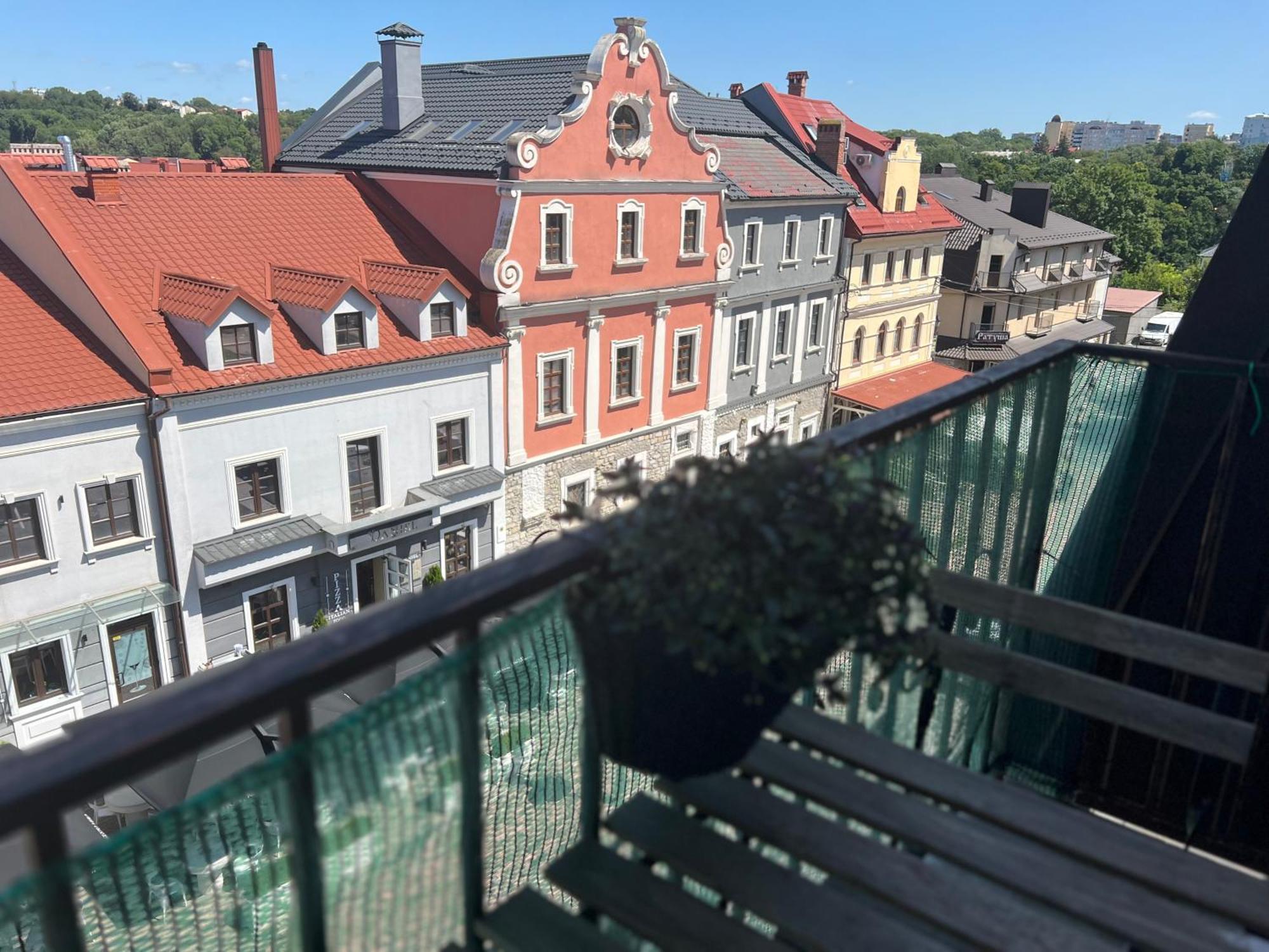 «Гори́Ще На Площі Польський Ринок» Apartment Kamianets-Podilskyi Exterior photo